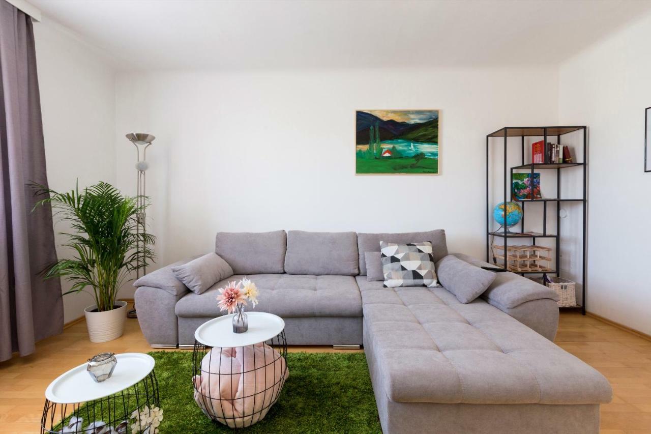 Apartment Rudolfsplatz Wina Bagian luar foto